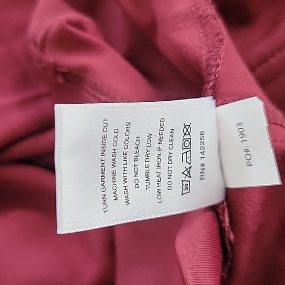 Figs Burgundy Zamora Maternity Jogger Scrub Pants Sz S NEW - Picture 14 of 14